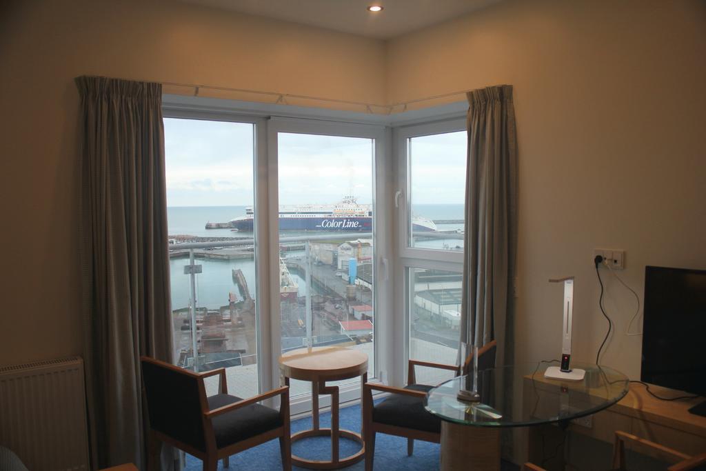Seafront Hotel Hirtshals Bagian luar foto