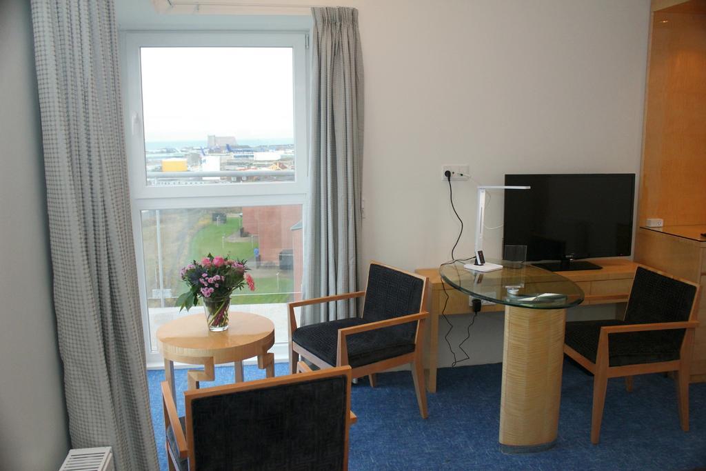 Seafront Hotel Hirtshals Bagian luar foto