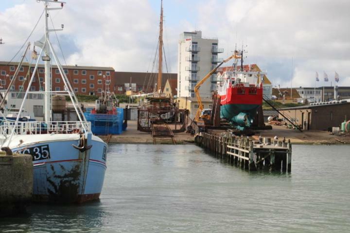 Seafront Hotel Hirtshals Bagian luar foto